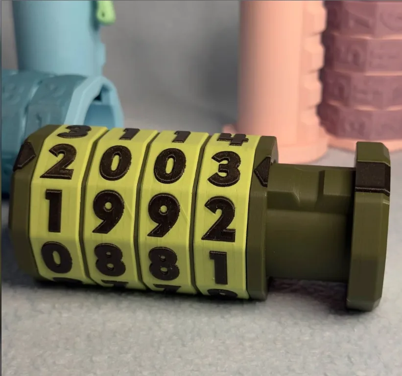 Cryptex Puzzle Container